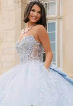 Sweet Sixteen^Amabella Q1094