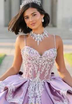 Sweet Sixteen|Plus Sized Quince Dresses^Amabella Q1091