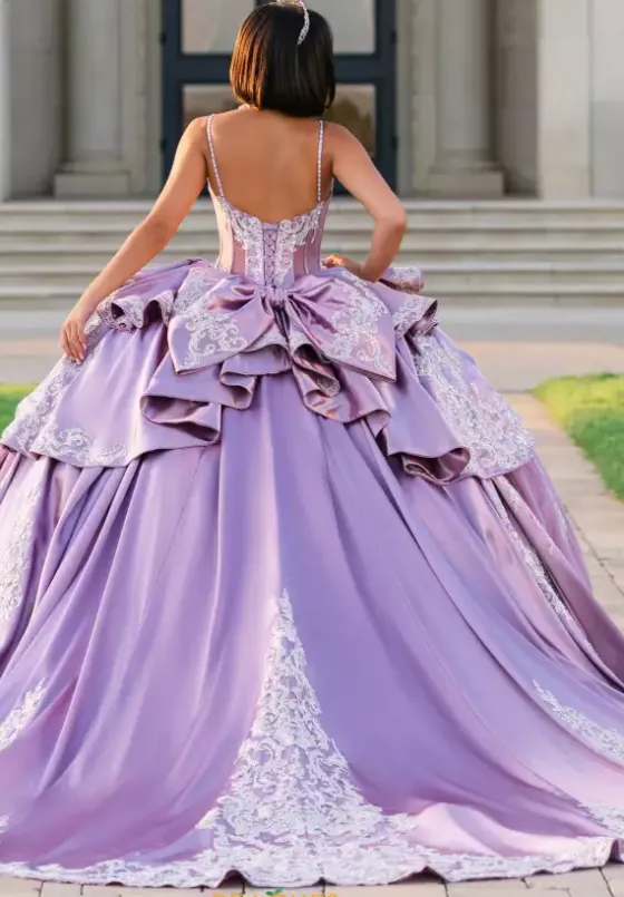 Sweet Sixteen|Plus Sized Quince Dresses^Amabella Q1091