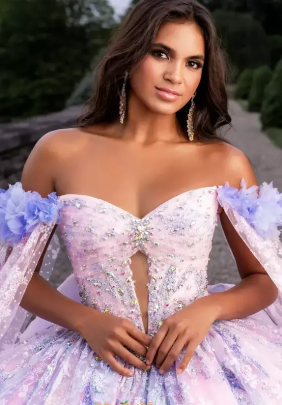 Sweet Sixteen|Quince Dresses With Sleeves^Amabella Q1024