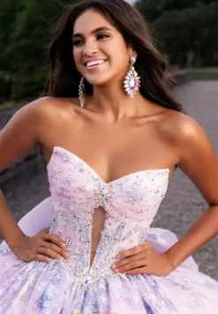 Sweet Sixteen|Quince Dresses With Sleeves^Amabella Q1024