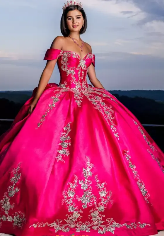 Sweet Sixteen|Plus Sized Quince Dresses^Amabella Q1025
