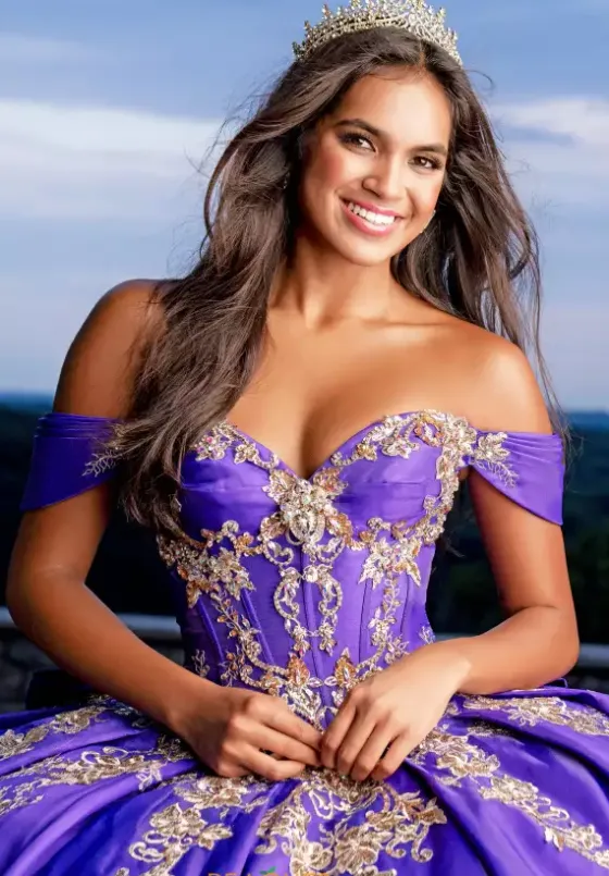 Sweet Sixteen|Plus Sized Quince Dresses^Amabella Q1025