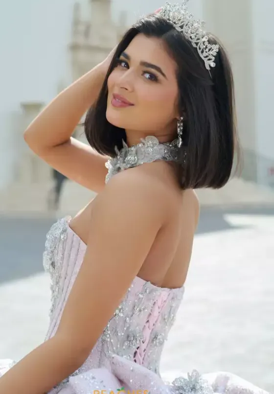 Sweet Sixteen|Quince Dresses With Sleeves^Amabella Q1051