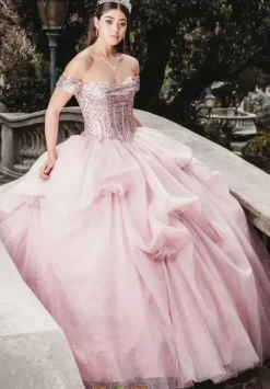 Sweet Sixteen|Plus Sized Quince Dresses^Amabella Q1009