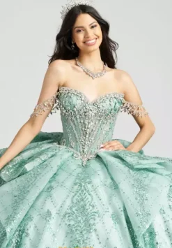 Sweet Sixteen|Plus Sized Quince Dresses^Amabella Q1097