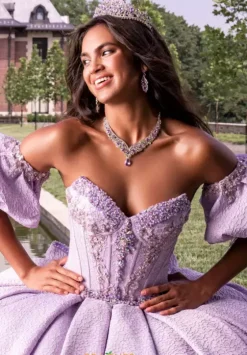 Sweet Sixteen|Plus Sized Quince Dresses^Amabella Q1027