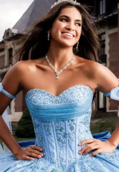 Sweet Sixteen|Plus Sized Quince Dresses^Amabella Q1023