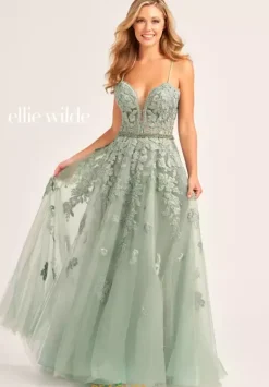 Sweet Sixteen|Plus Sized Dresses^Ellie Wilde EW35016