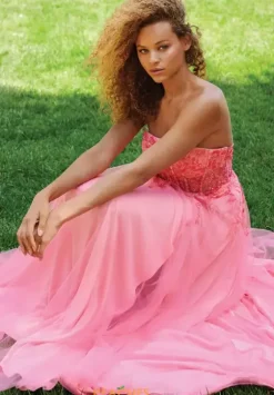 Long Dresses|Sweet Sixteen^Faviana 11233