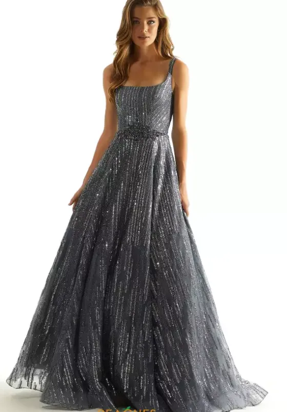 Sweet Sixteen|Plus Sized Dresses^Morilee 49065