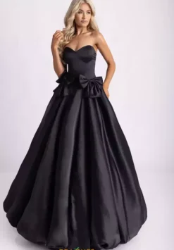 Sweet Sixteen|Plus Sized Dresses^Rachel Allan 71035