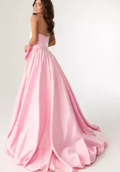 Sweet Sixteen|Plus Sized Dresses^Rachel Allan 71035