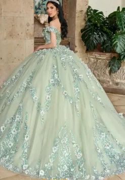 Sweet Sixteen^Rachel Allan Quince RQ2204